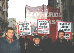 Marcha en repudio al golpe de Estado