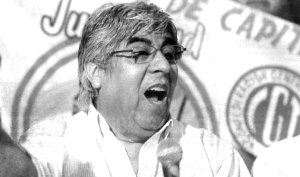 Moyano pacta a cambio de prebendas