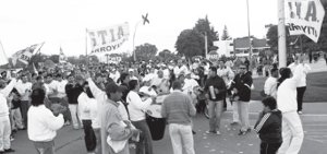 Corte de la ruta 19 en Crdoba por los trabajadores de la alimentacin, empresa ARCOR, de la localidad de Arroyito