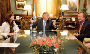 Cristina y Nstor Kirchner junto a Ratazzi de la FIAT