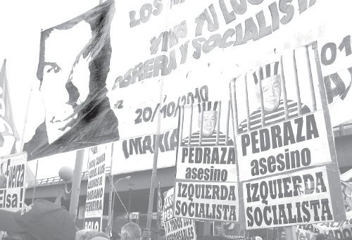 Movilizaci�n exigiendo el juicio y castigo a los responsables del asesinato de Mariano a un mes de ocurrido