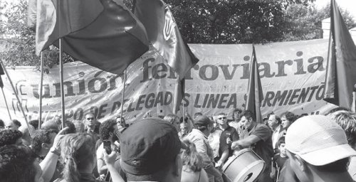 Moyano firm por el 24% Los ferroviarios, con lucha, lograron el 37% al bsico en una sola vez