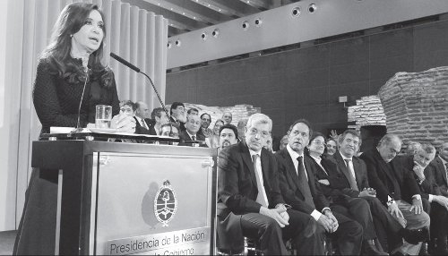 Cristina haciendo el anuncio