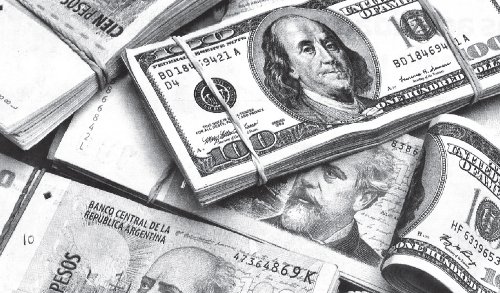 El gobierno est comprando todos los dlares para pagar una deuda usurera