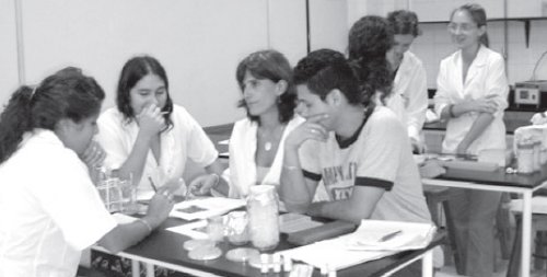 Por primera vez Izquierda Socialista se presenta en Farmacia y Bioqumica. Saludamos este logro.