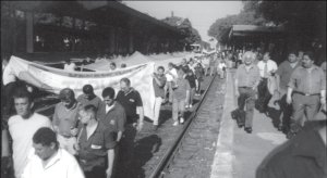 Marcha por las vas exigiendo mayor seguridad para trabajadores y usuarios